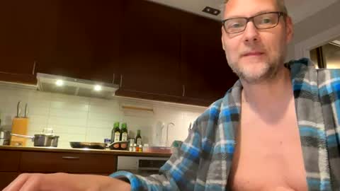 Snapshot of loveshine_ chatting on February 11, 2025, 6:30 am loveshine_ online show from February 11, 2025, 6:30 am