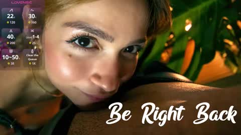 LovesKingdom online show from December 1, 2025, 9:42 pm