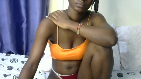 Snapshot of loveslut_ chatting on September 29, 2025, 4:39 am loveslut_ online show from September 29, 2025, 4:39 am