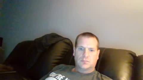 Snapshot of lovetocum37 chatting on December 16, 2024, 5:43 pm lovetocum37 online show from December 16, 2024, 5:43 pm