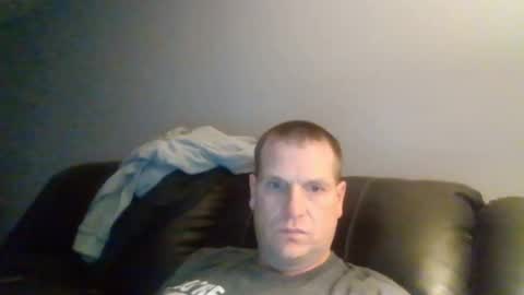 Snapshot of lovetocum37 chatting on February 18, 2025, 2:49 am lovetocum37 online show from February 18, 2025, 2:49 am