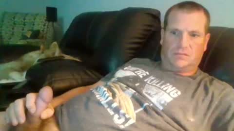 lovetocum37 online show from June 25, 2026, 3:28 am
