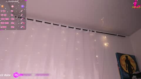 Danna online show from November 18, 2025, 9:52 pm