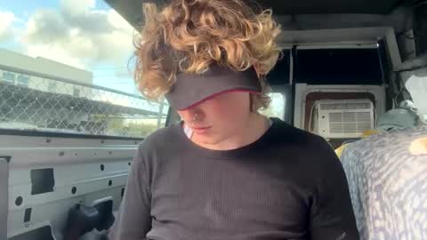 Snapshot of loveyourkittty chatting on March 10, 2025, 10:34 pm StacyMaeWish online show from March 10, 2025, 10:34 pm