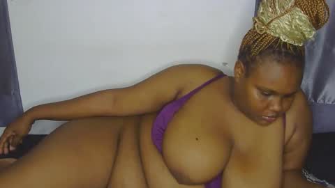 loveytiana online show from February 25, 2026, 6:56 am