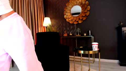 Nora online show from March 25, 2026, 4:18 am