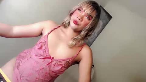 Lovingmonaru969 online show from March 8, 2026, 3:16 pm