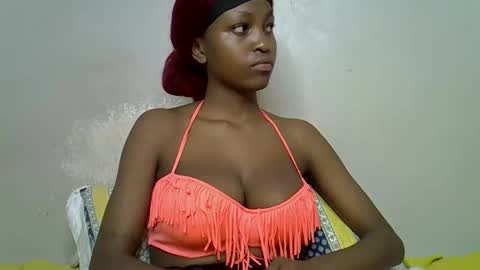 lovly_lastborn1 online show from May 19, 2026, 4:52 am
