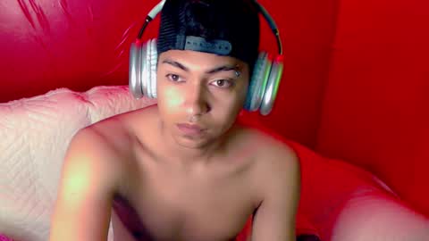 lpysami online show from November 9, 2025, 11:08 am