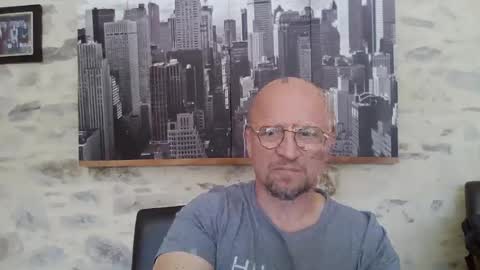 Espigle online show from May 20, 2026, 11:05 am
