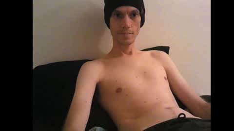 Snapshot of lrgdraft chatting on October 27, 2025, 12:58 am mcLRG online show from October 27, 2025, 12:58 am