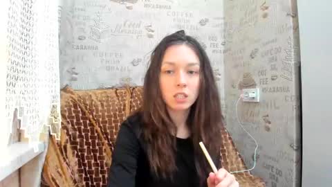 Lu krecia online show from December 8, 2024, 7:22 pm