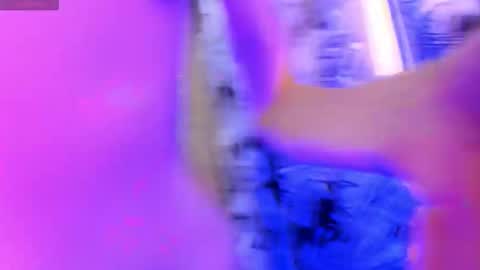 Snapshot of luafynova chatting on October 1, 2025, 3:01 am Ida online show from October 1, 2025, 3:01 am