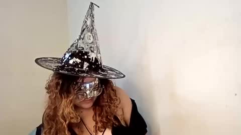 luana363 online show from November 22, 2025, 5:56 pm