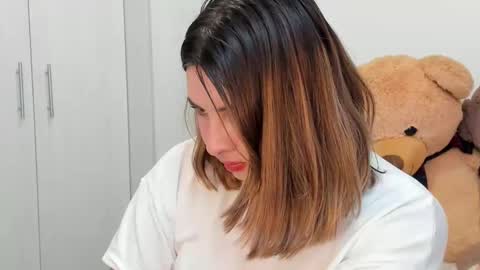 Snapshot of luara__01__lecat_1 chatting on September 19, 2025, 1:40 am luara__01__lecat_1 online show from September 19, 2025, 1:40 am
