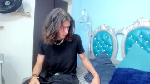 Snapshot of luaus18 chatting on September 16, 2025, 9:38 pm luaus18 online show from September 16, 2025, 9:38 pm