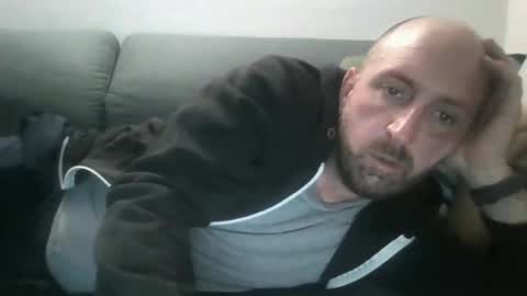 Snapshot of lucabeech88 chatting on October 3, 2025, 8:50 pm Luca online show from October 3, 2025, 8:50 pm