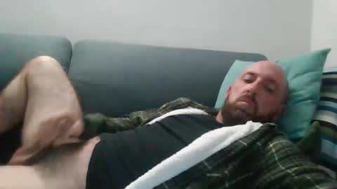 Snapshot of lucabeech88 chatting on October 19, 2025, 8:53 pm Luca online show from October 19, 2025, 8:53 pm