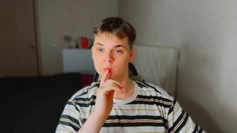 Snapshot of lucas_dany chatting on February 21, 2026, 7:20 am Lucas Gill online show from February 21, 2026, 7:20 am