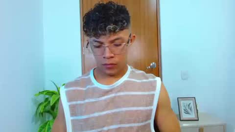 Snapshot of lucas_luxx1 chatting on February 23, 2026, 12:57 pm Lucas Luxx online show from February 23, 2026, 12:57 pm