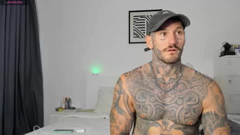 lucasexclusive online show from November 5, 2025, 7:30 am