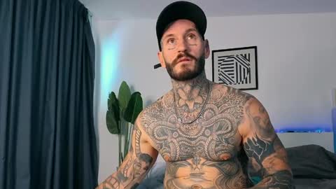 lucasexclusive online show from May 17, 2026, 4:21 am