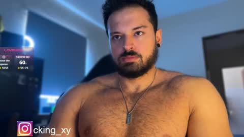 lucasfit24 online show from October 6, 2025, 1:52 pm