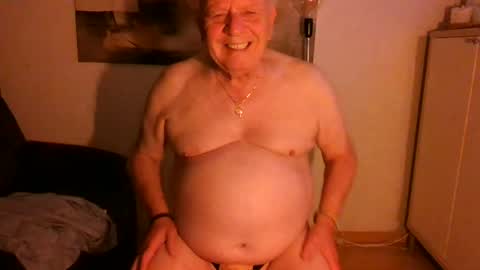 lucbottom031249 online show from June 12, 2026, 1:59 am