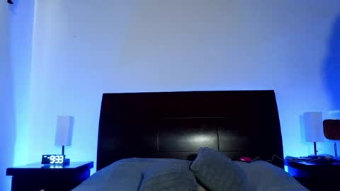 Luccy online show from April 13, 2026, 2:33 pm