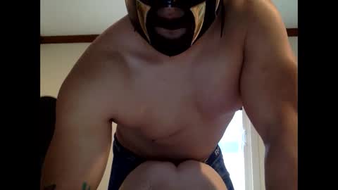 Snapshot of luchamuscles chatting on January 31, 2025, 7:51 pm luchamuscles online show from January 31, 2025, 7:51 pm
