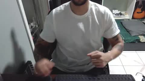 Luchi Luchano online show from November 29, 2025, 3:09 am