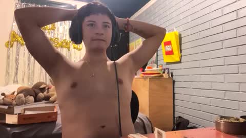 Felipe online show from February 11, 2025, 12:17 am