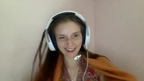 Luci Layne online show from July 8, 2026, 4:22 pm