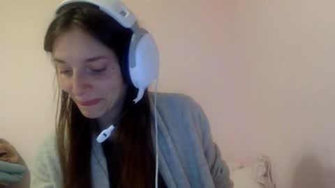 Luci Layne online show from August 2, 2026, 7:40 am