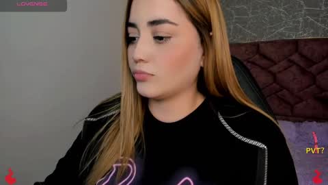 Snapshot of lucia_star_ chatting on January 13, 2025, 9:09 pm lucia star online show from January 13, 2025, 9:09 pm