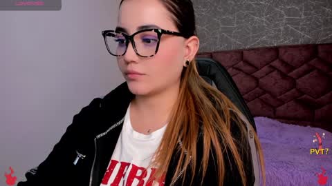 Snapshot of lucia_star_ chatting on January 29, 2025, 7:11 pm lucia star online show from January 29, 2025, 7:11 pm