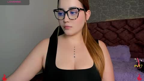 Snapshot of lucia_star_ chatting on February 1, 2025, 10:13 pm lucia star online show from February 1, 2025, 10:13 pm