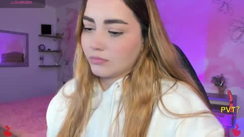 Snapshot of lucia_star_ chatting on February 12, 2025, 2:56 am lucia star online show from February 12, 2025, 2:56 am