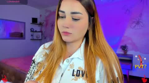 Snapshot of lucia_star_ chatting on March 5, 2025, 2:57 am lucia star online show from March 5, 2025, 2:57 am