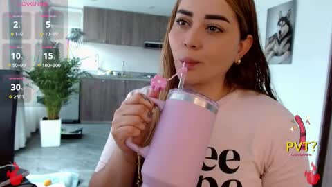 Snapshot of lucia_star_ chatting on November 22, 2025, 4:28 pm lucia star online show from November 22, 2025, 4:28 pm