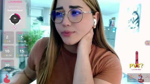 Snapshot of lucia_star_ chatting on November 26, 2025, 2:23 am lucia star online show from November 26, 2025, 2:23 am