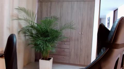 lucia star  online show from January 16, 2026, 7:51 pm