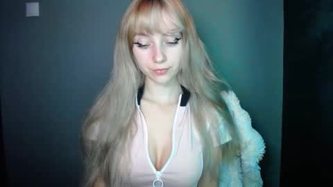 Lucy online show from November 10, 2025, 8:19 pm