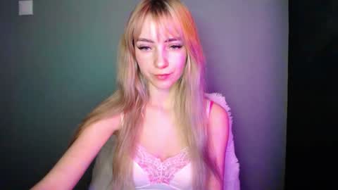 Lucy online show from December 22, 2025, 7:49 am