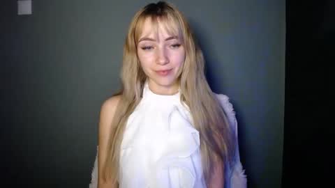 Lucy online show from December 22, 2025, 7:55 pm