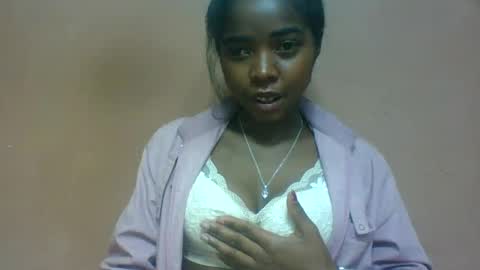 luciah148539 online show from July 22, 2026, 3:26 pm