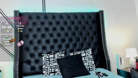 Snapshot of luciana_brown_ chatting on February 18, 2025, 3:53 am luciana_brown_ online show from February 18, 2025, 3:53 am