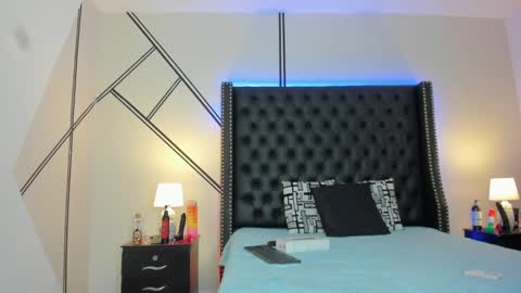 Snapshot of luciana_brown_ chatting on February 22, 2025, 4:07 am luciana_brown_ online show from February 22, 2025, 4:07 am