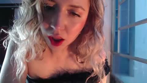 Snapshot of luciana_evaans chatting on February 15, 2025, 9:48 pm Luciana Evans online show from February 15, 2025, 9:48 pm
