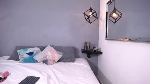 Luciana  online show from October 8, 2025, 2:47 pm